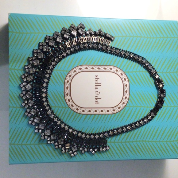 Stella & Dot Jewelry - Vintage Stella & Dot Palladian Necklace
